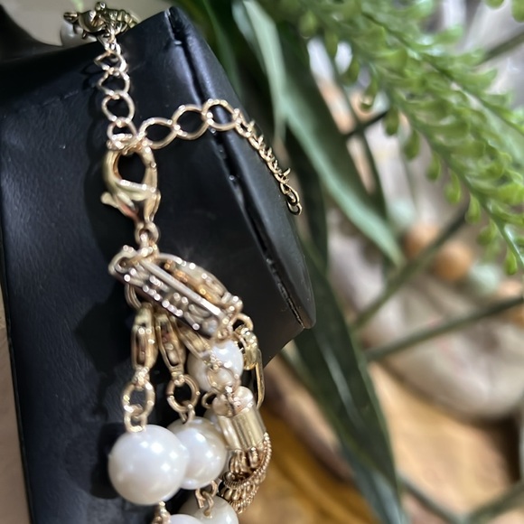 Elegant White and Gold Layered Necklace White House black market J53 - Picture 2 of 5